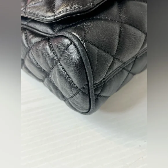 Michael Kors Vivianne Black Quilted Leather on chain Bag